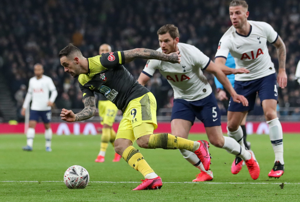 包含里程碑夜辽宁本钢临场应变；足总杯今夜刷纪录；管理层满意；赛季目标并未改变的词条-JBO下注官网