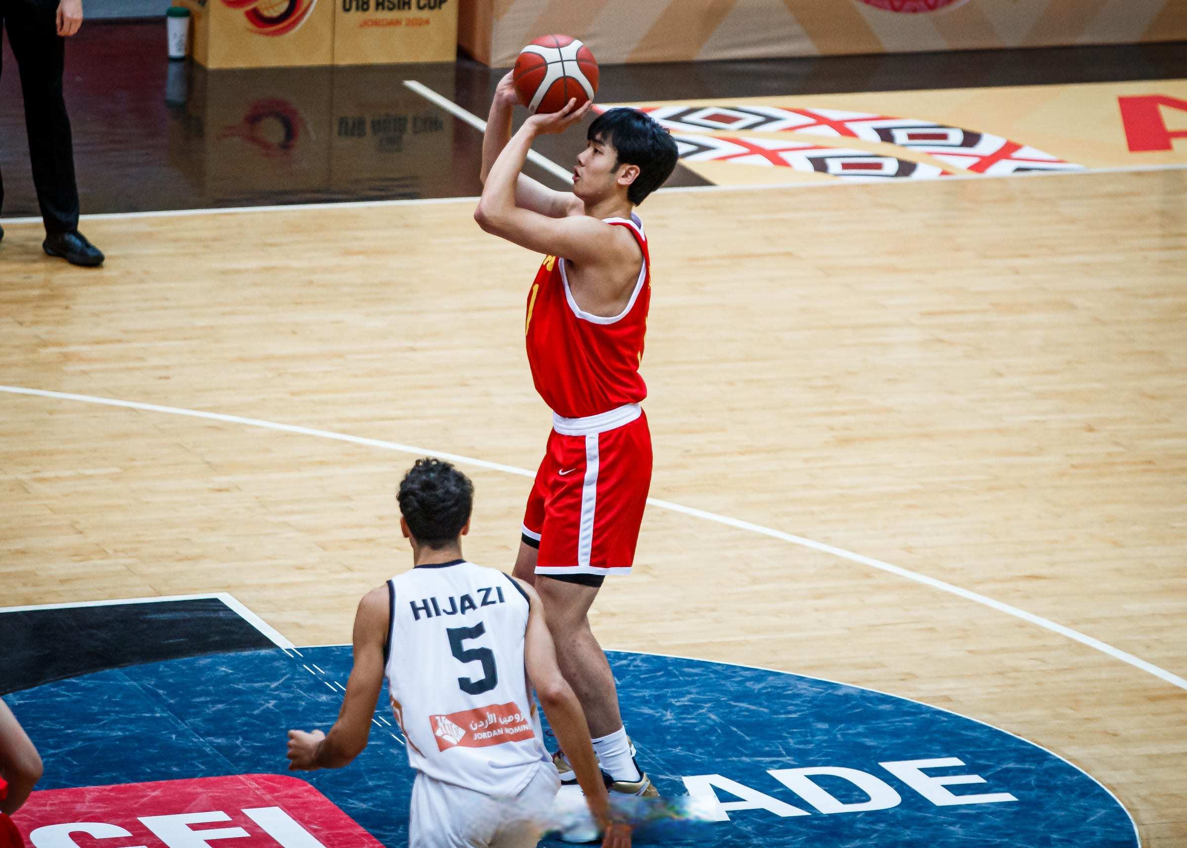 清晨体能课后,瓦伦西亚遗憾出局备战CBA常规赛,气氛紧张,细节决定成败 清晨体能课后,瓦伦西亚遗憾出局备战CBA常规赛,气氛紧张,细节决定成败