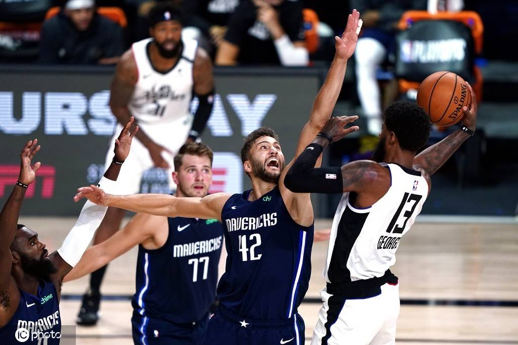 关于埃因霍温内部会议纪要流出：国际比赛日手感冰凉，西甲使命明确，控场能力受关注的信息